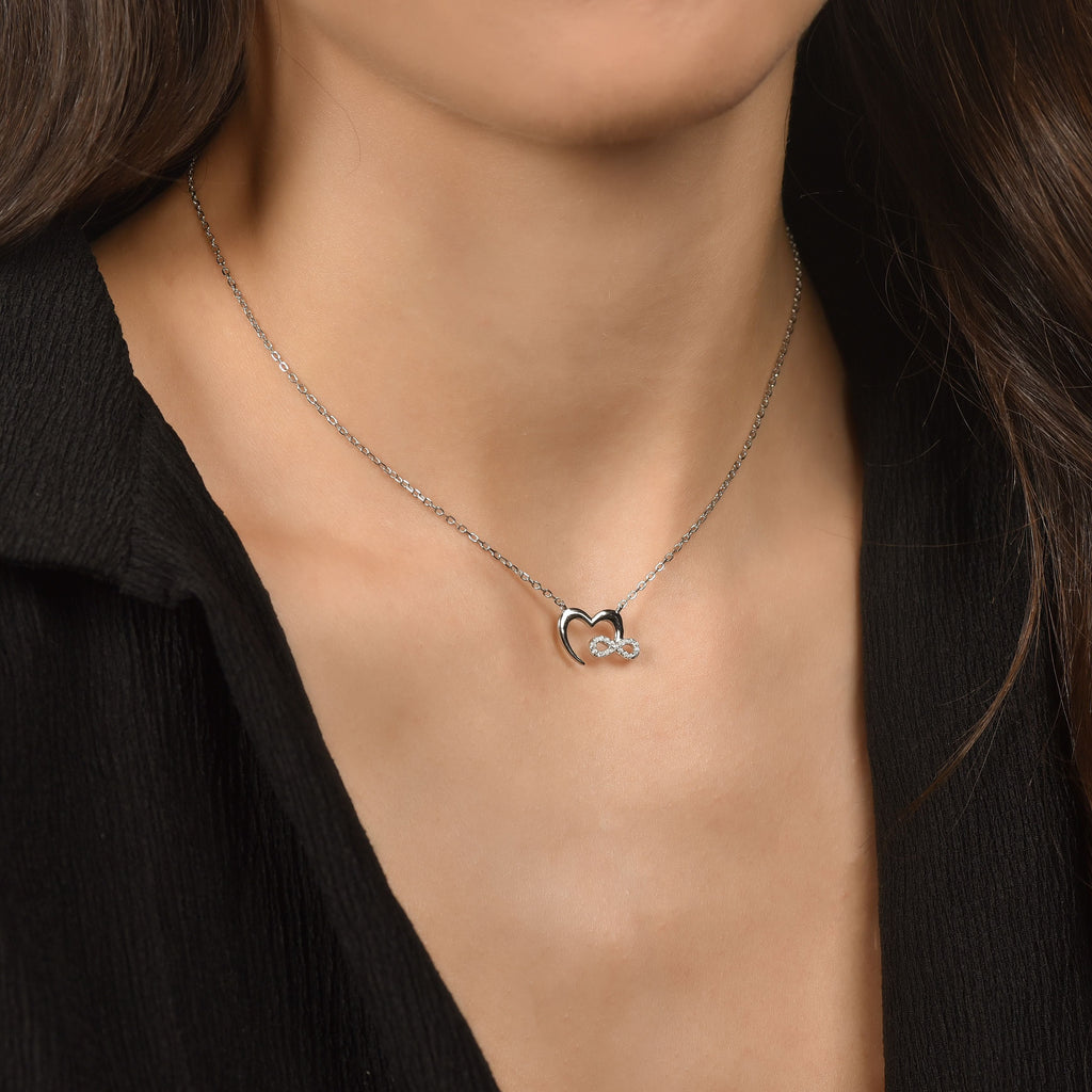 COLLANA IN ARGENTO CON CUORE E INFINITO Melitea