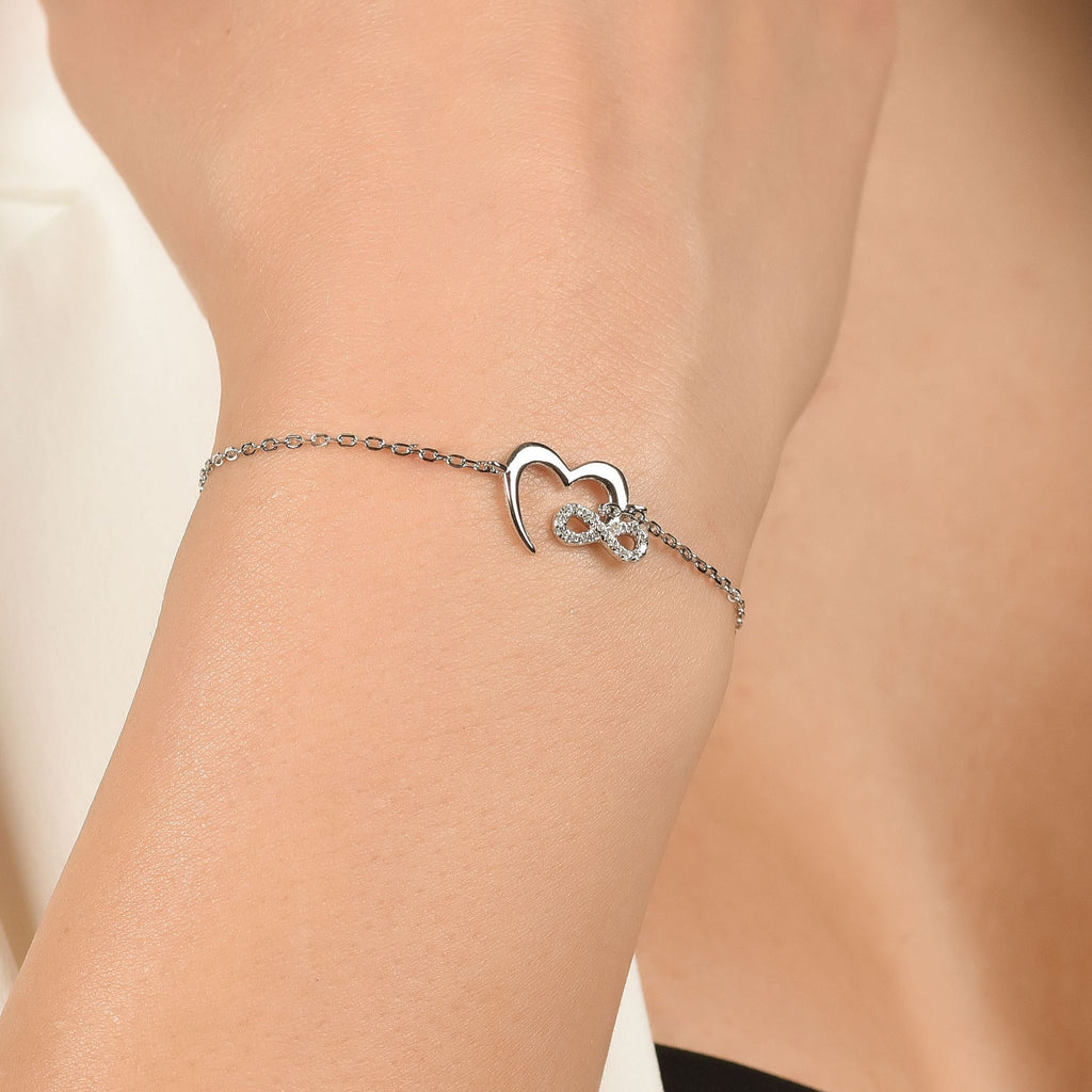 SILVER BRACELET WITH HEART AND INFINITE Melitea