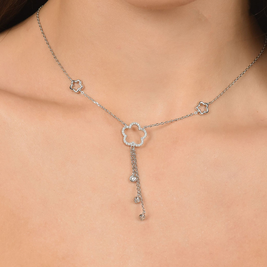 silver necklace with pierced flowers melitea