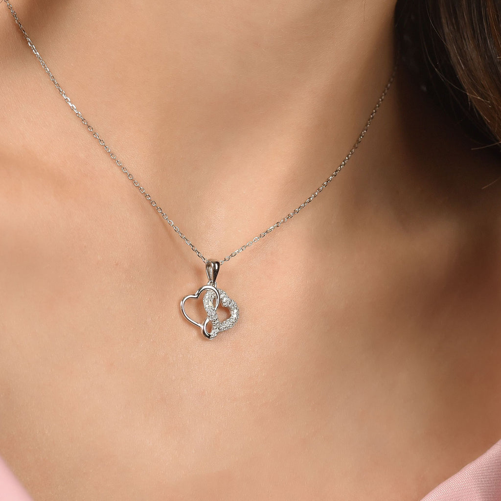 SILVER NECKLACE WITH HEARTS WITH WHITE CRYSTALS Melitea